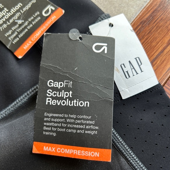 Women’s GapFit Sculpt Revolution Max Compression Leggings Size Large NWT - Picture 4 of 6